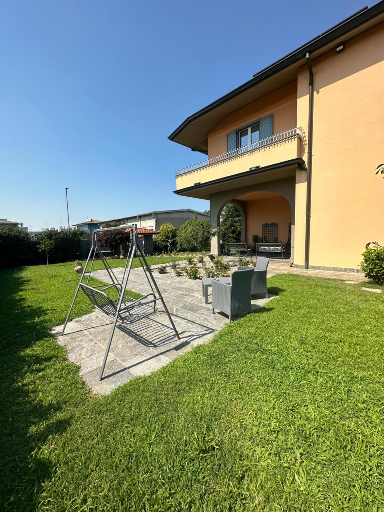 Villa 2 Cassano D'adda Bagian luar foto